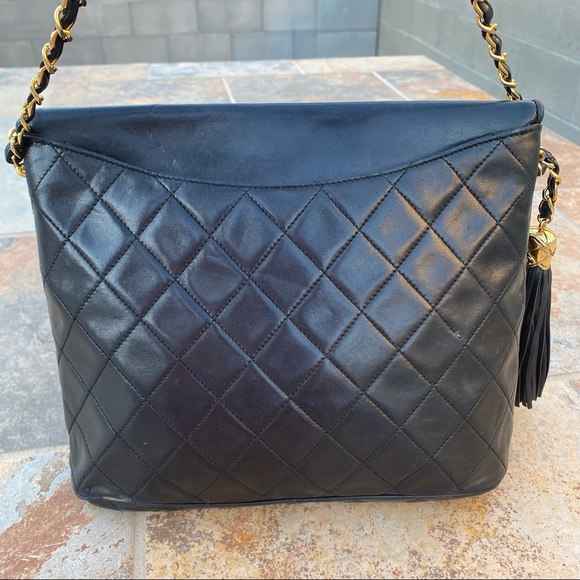 SOLD Chanel Timeless Vintage Diamond Quilted Flap Tassel Bag - Picture 4 of 16